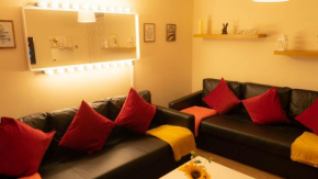 Modern and Cosy Apartment with free car park and free WiFi !!!